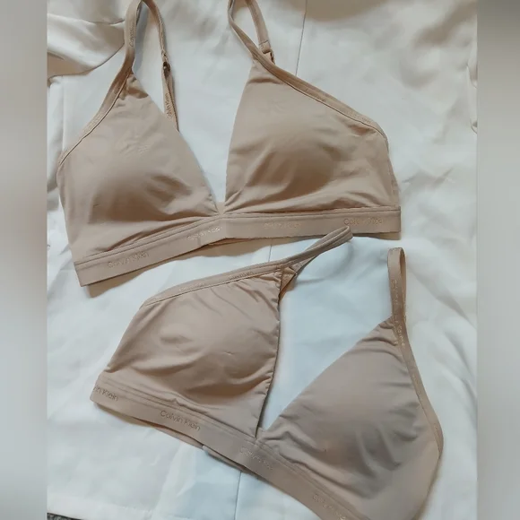 Calvin Klein Lot X 2 Soft Cup Lightly Lined Wireless Beige Bralette Set Sz Large - Picture 1 of 7